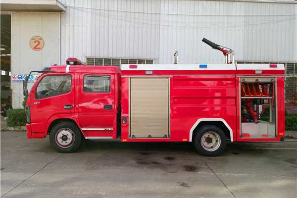 3-191113120K3N9.jpg 國六東風(fēng)3噸泡沫消防車(圖3)